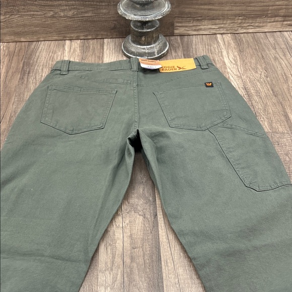 Eddie Bauer olive Green Men’s Utility Pants - Picture 6 of 6